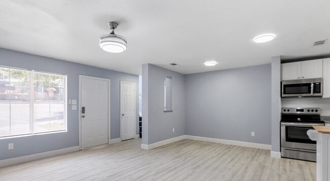 The Artisan in Tallahassee, FL - Building Photo - Building Photo