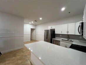 2734 Bird Ave in Miami, FL - Building Photo - Building Photo