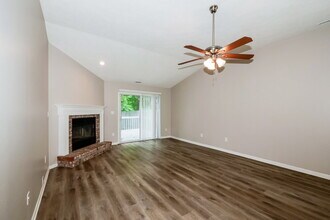 5507 Old Barn Dr in Indianapolis, IN - Building Photo - Building Photo