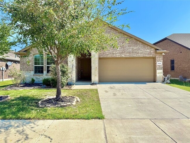 property at 4016 Spur Trail Dr