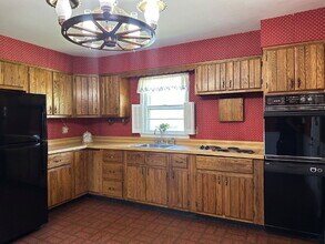 5 Blue Creek Ln in Latham, NY - Building Photo - Building Photo
