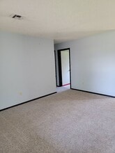 6948 SW Forest Ave in Lawton, OK - Building Photo - Building Photo