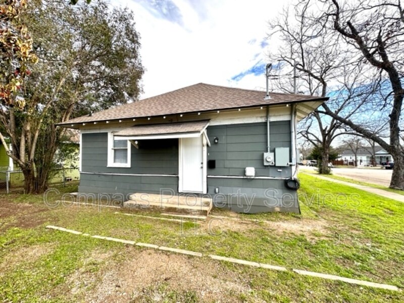 1827 Proctor Ave in Waco, TX - Building Photo