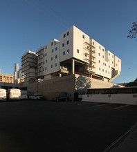 Star Apartments in Los Angeles, CA - Foto de edificio - Building Photo