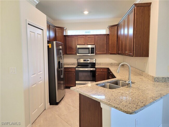 1750 Alameda Dr in Naples, FL - Building Photo - Building Photo