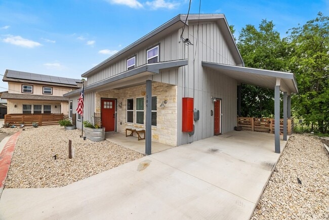 506 Burleson Blvd N in Kerrville, TX - Building Photo - Building Photo