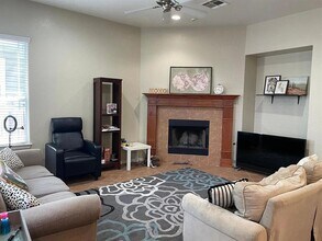 5407 Evans Ave in Austin, TX - Building Photo - Building Photo