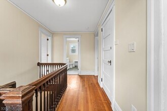 6 Van Dyke Pl in Summit, NJ - Building Photo - Building Photo