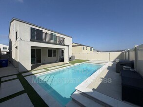 35245 Orchard Trails in Fallbrook, CA - Building Photo - Building Photo