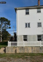 143 E High St in East Hampton, CT - Building Photo