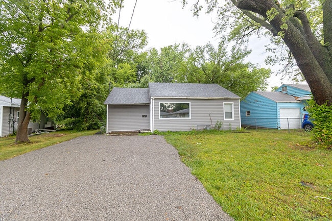 property at 210 Highview Ave