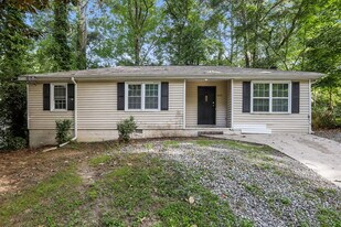 2743 Argyle Dr NW in Atlanta, GA - Building Photo