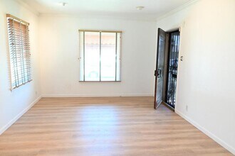 1325 W 34th St in Long Beach, CA - Building Photo - Building Photo
