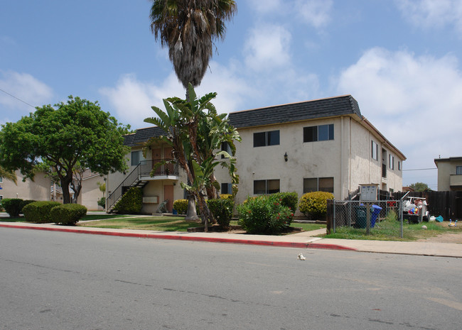 805 10TH St in Imperial Beach, CA - Building Photo - Building Photo