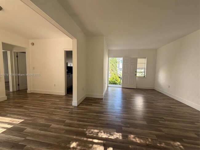 291 Navarre Ave
