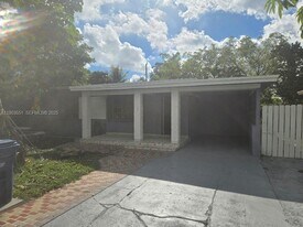 1370 NW 116th Terrace in Miami, FL - Building Photo
