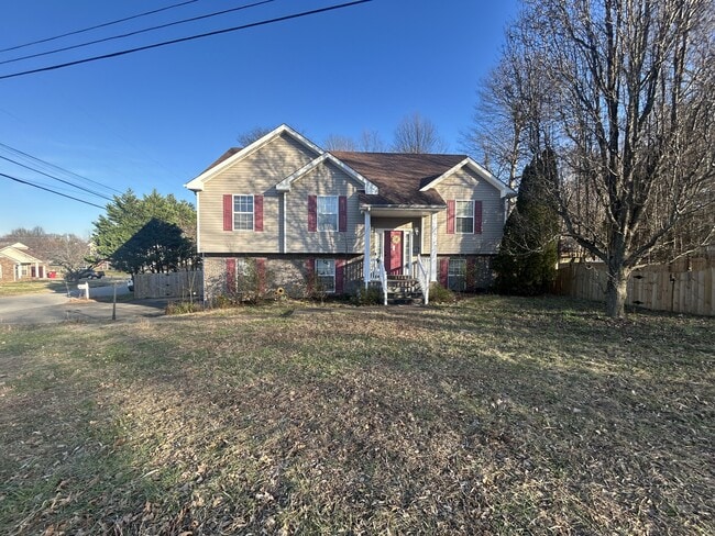 property at 1512 Barrywood Cir W