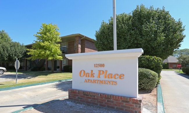 Oak Place