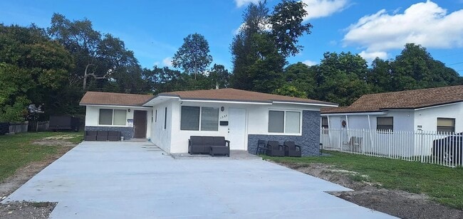 property at 1555 NE 148th St
