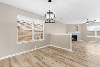 19222 Wading River Dr in Tomball, TX - Building Photo - Building Photo