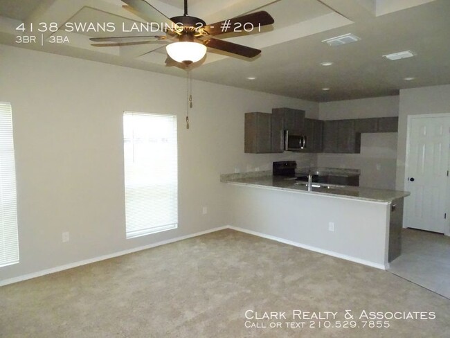 4138 Swans Landing-Unit -#201 in San Antonio, TX - Foto de edificio - Building Photo