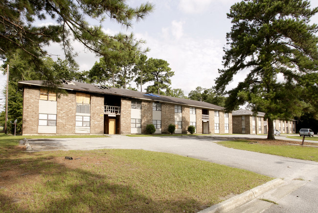 1-4 Rainbow Dr in Savannah, GA - Building Photo - Building Photo