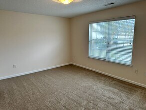 9019 Meadowmont View Dr in Charlotte, NC - Building Photo - Building Photo