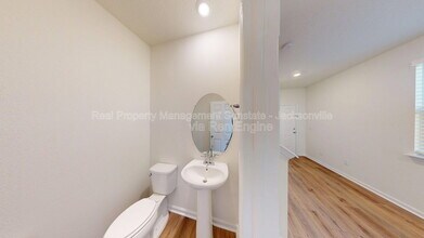 7675 Merchants Way in Jacksonville, FL - Building Photo - Building Photo