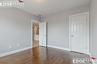 144 Sutherland Rd, Unit 2 in Boston, MA - Building Photo - Building Photo
