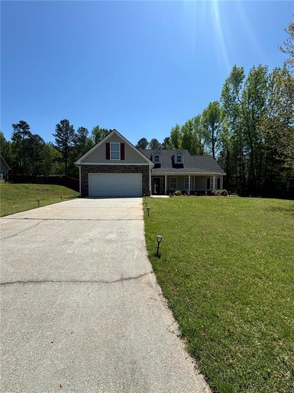property at 10 Oakbrook Ln