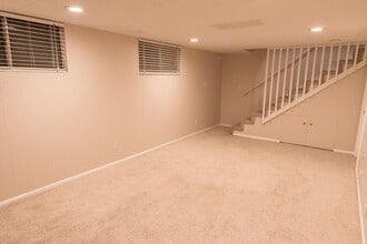 5886 S Utahna Dr in Salt Lake City, UT - Building Photo - Building Photo