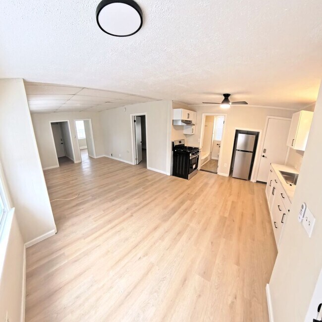 510 S Washington St in East Rochester, NY - Building Photo - Building Photo