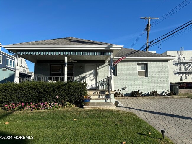 property at 206 Beach Ave