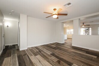 2902 W Irma Ln in Phoenix, AZ - Building Photo - Building Photo