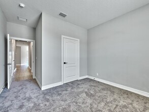 1810 Celebration Dr in Fort Pierce, FL - Foto de edificio - Building Photo