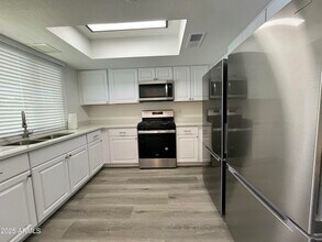 14441 N 38th Ave in Phoenix, AZ - Building Photo - Building Photo