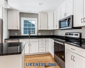 47 Spear Ln in Colchester, VT - Building Photo - Building Photo