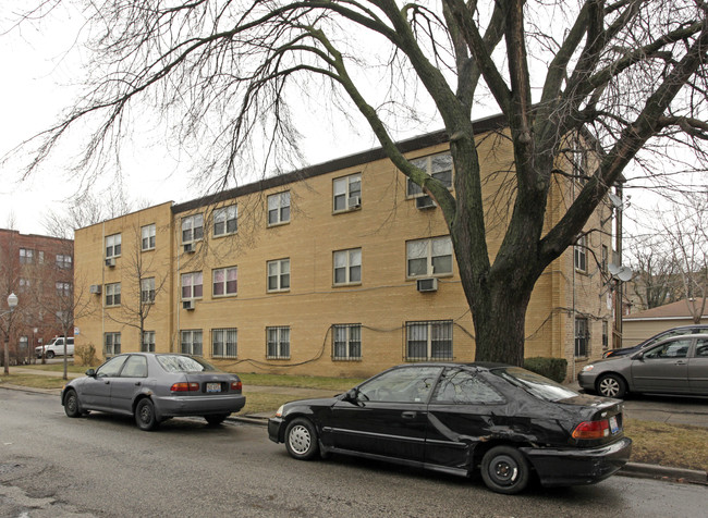 2121 W Granville Ave in Chicago, IL - Building Photo - Building Photo