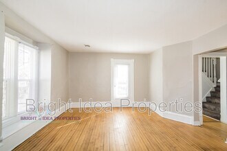 3322 Clinton Ave in Minneapolis, MN - Building Photo - Building Photo