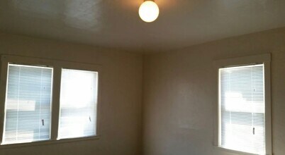1615 California St in Mountain View, CA - Building Photo - Building Photo