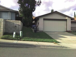 9946 Pratt Ct in Santee, CA - Building Photo - Building Photo