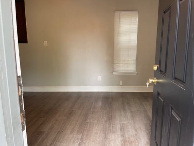 213 Munson St in Denison, TX - Building Photo - Building Photo