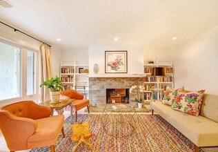 947 Mariposa Ln in St Helena, CA - Building Photo - Building Photo