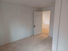 711 Vulcan St in Iron Mountain, MI - Foto de edificio - Building Photo