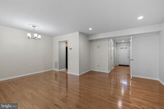 6314 Draco St in Burke, VA - Building Photo - Building Photo