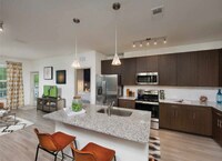 Building Photo - Linden Crossroads Apartments in Orlando, Florida