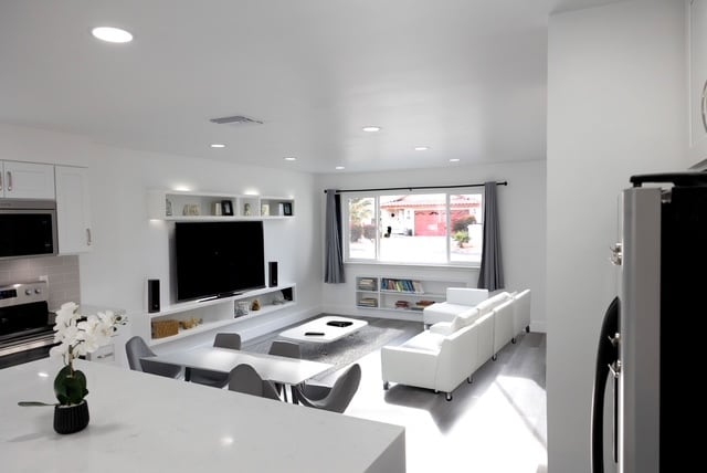 property at 53130 Avenida Mendoza