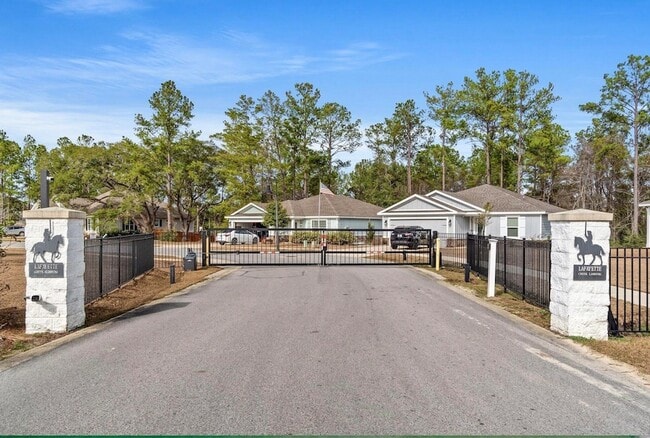 120 Brandywine Rd in Freeport, FL - Building Photo - Building Photo