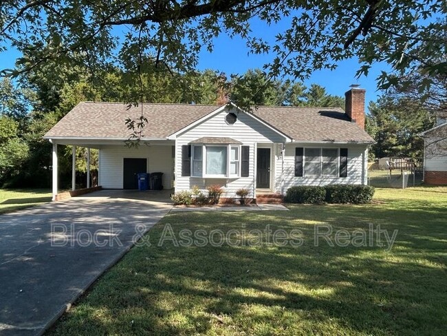 408 Prince Haven Ln in Kernersville, NC - Building Photo - Building Photo