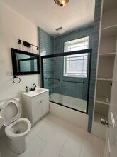 2216 W Belmont Ave, Unit 2 Front Apt. in Chicago, IL - Building Photo - Building Photo
